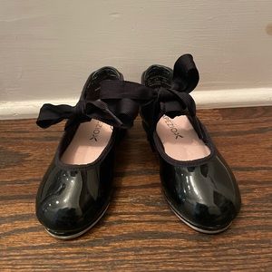 Capezio Tap shoes toddler girl